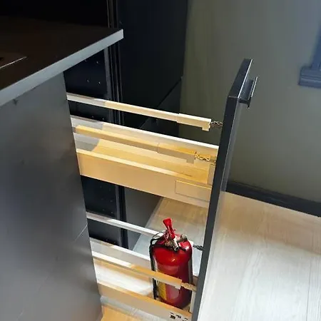 Ralekker Byleilighet. Solrik Balkong Lejlighed