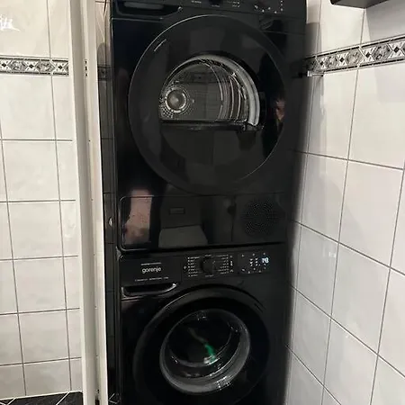 Ralekker Byleilighet. Solrik Balkong Lejlighed *